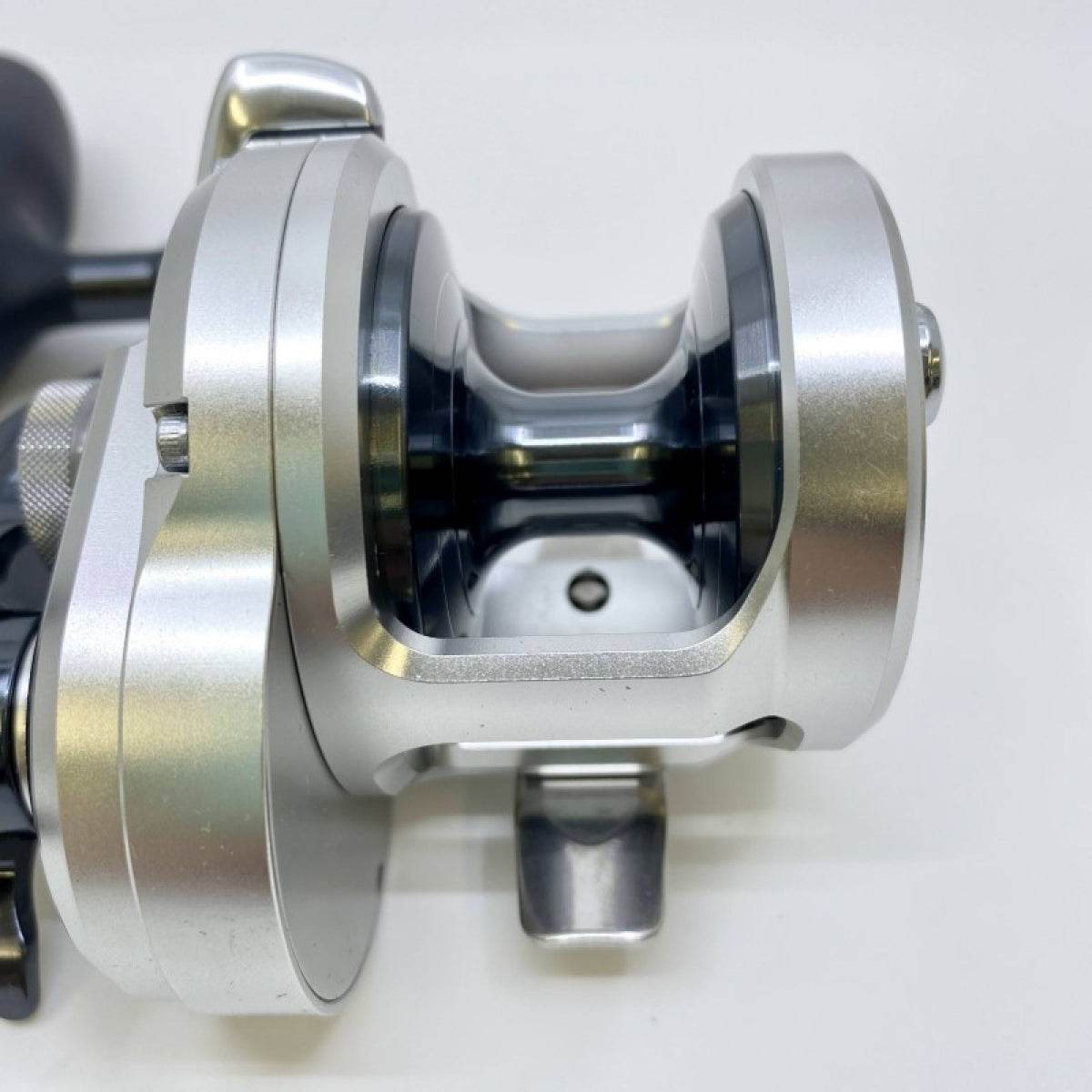 SHIMANO 21 OCEA JIGGER 1500XG - Britannic Trade