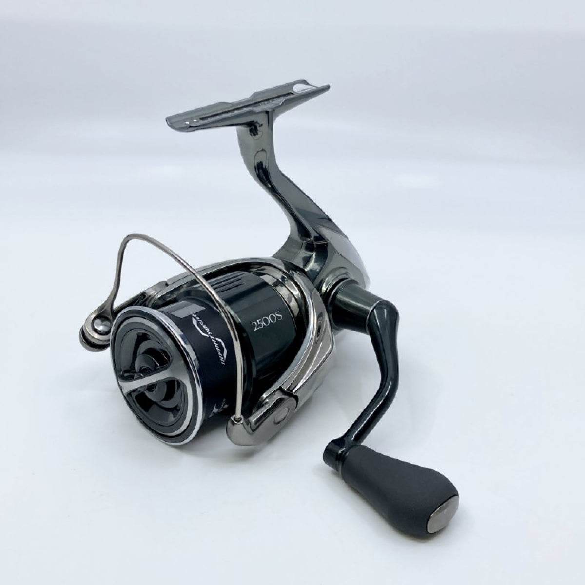 SHIMANO 22 STELLA 2500S - Britannic Trade