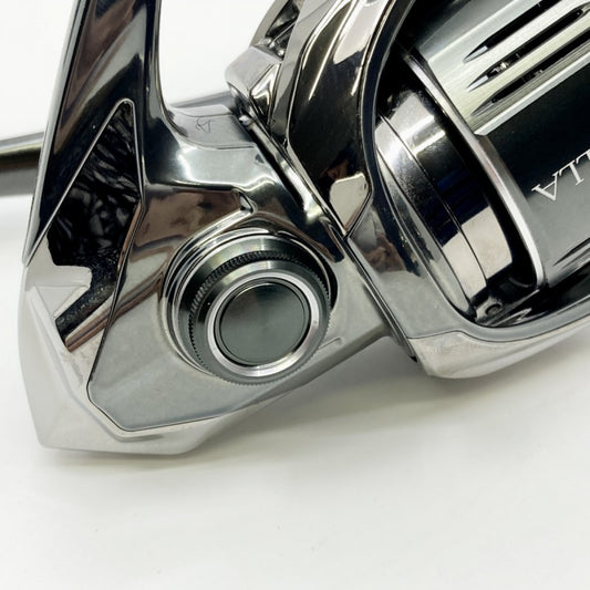 SHIMANO 22 STELLA C3000SDH fishing reel — photo 2