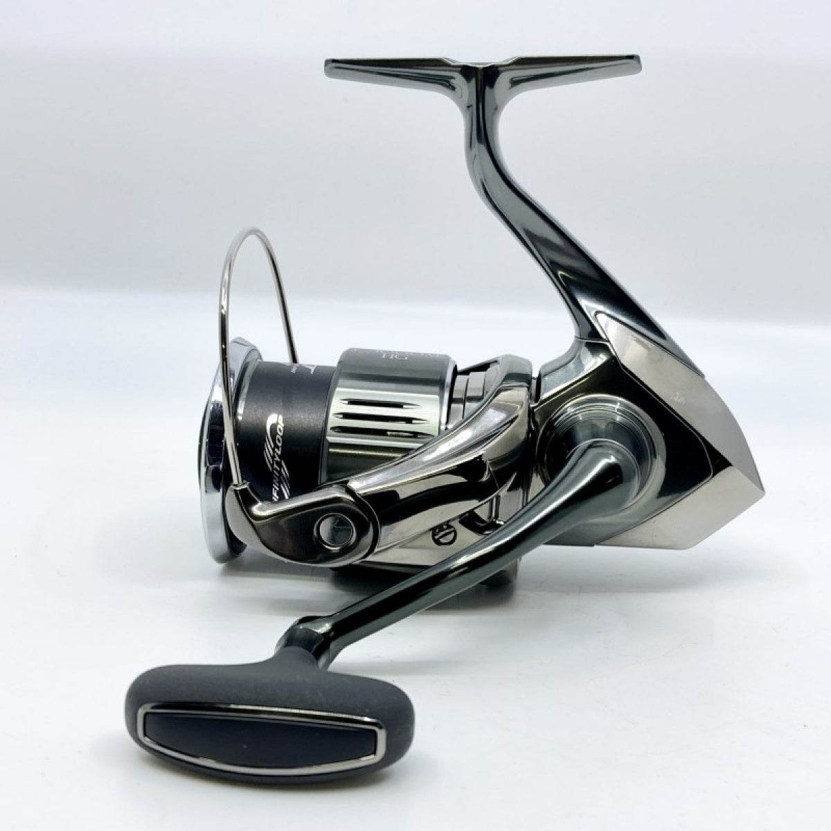SHIMANO 22 STELLA C3000MHG - Britannic Trade