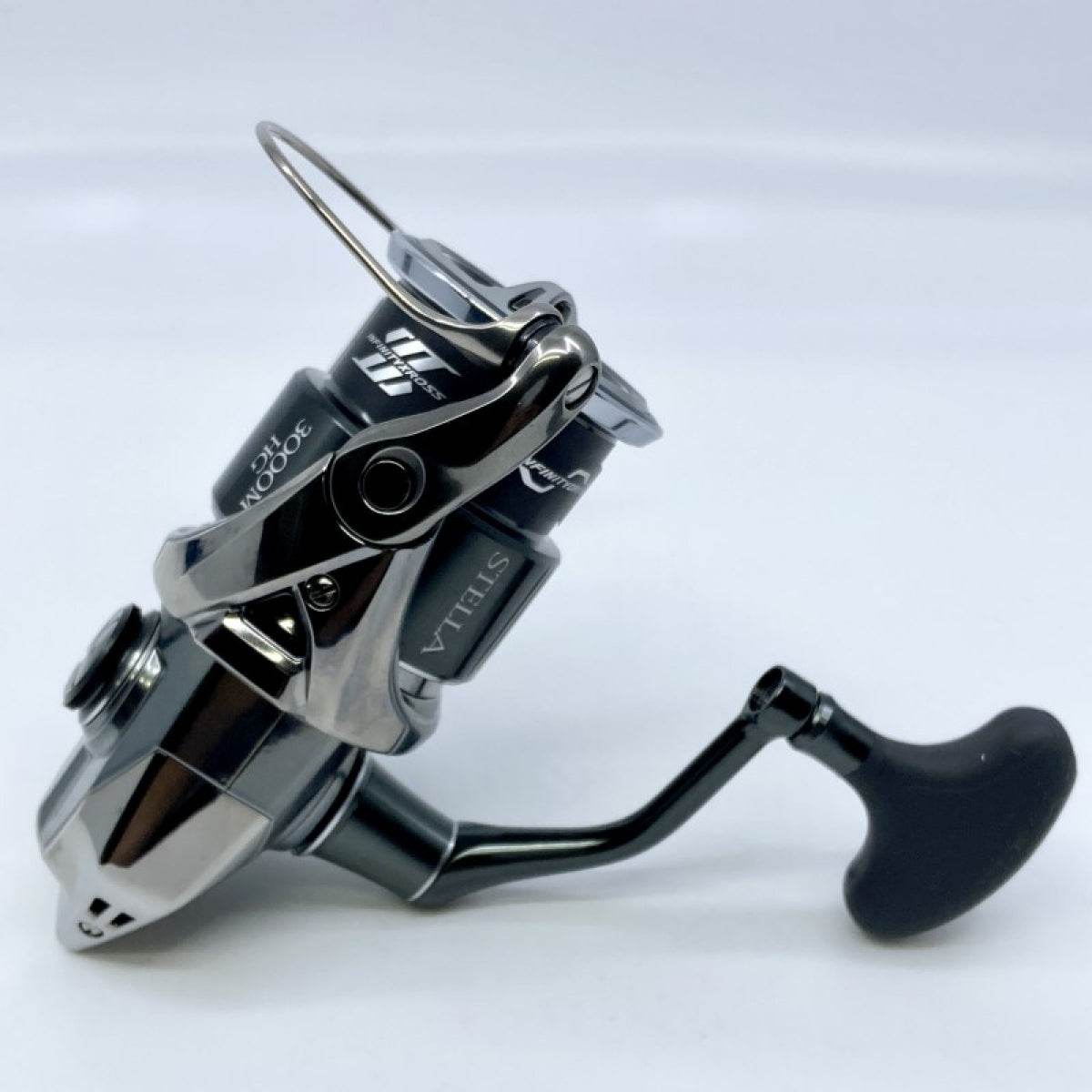 SHIMANO 22 STELLA 3000MHG - Britannic Trade