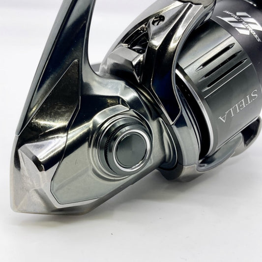SHIMANO 22 STELLA 4000M fishing reel — photo 2