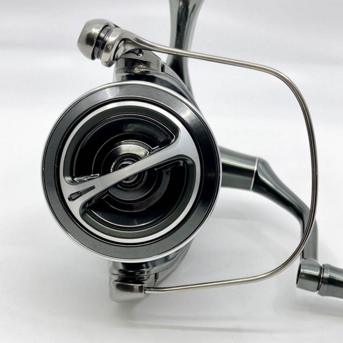 SHIMANO 22 STELLA 4000M - Britannic Trade