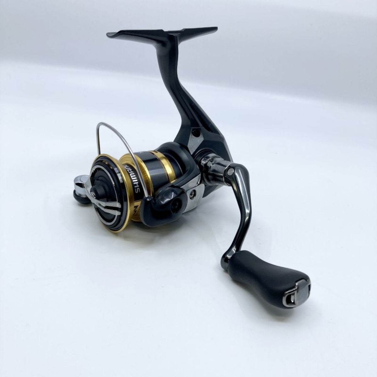 SHIMANO 22 SAHARA 500 - Britannic Trade