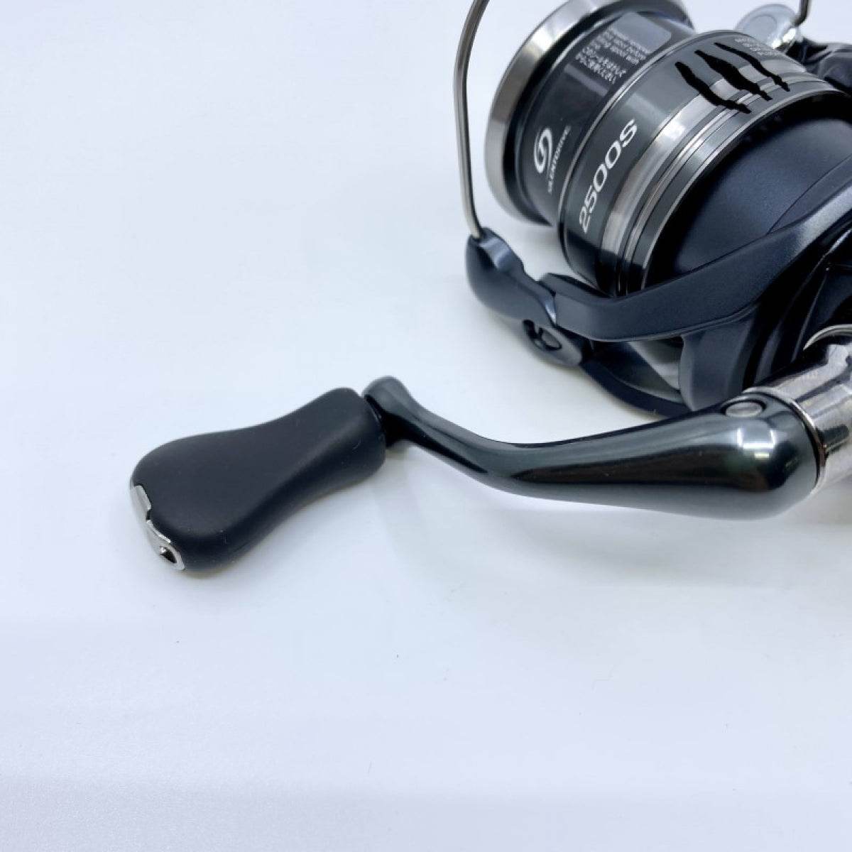 SHIMANO 22 MIRAVEL 2500S - Britannic Trade