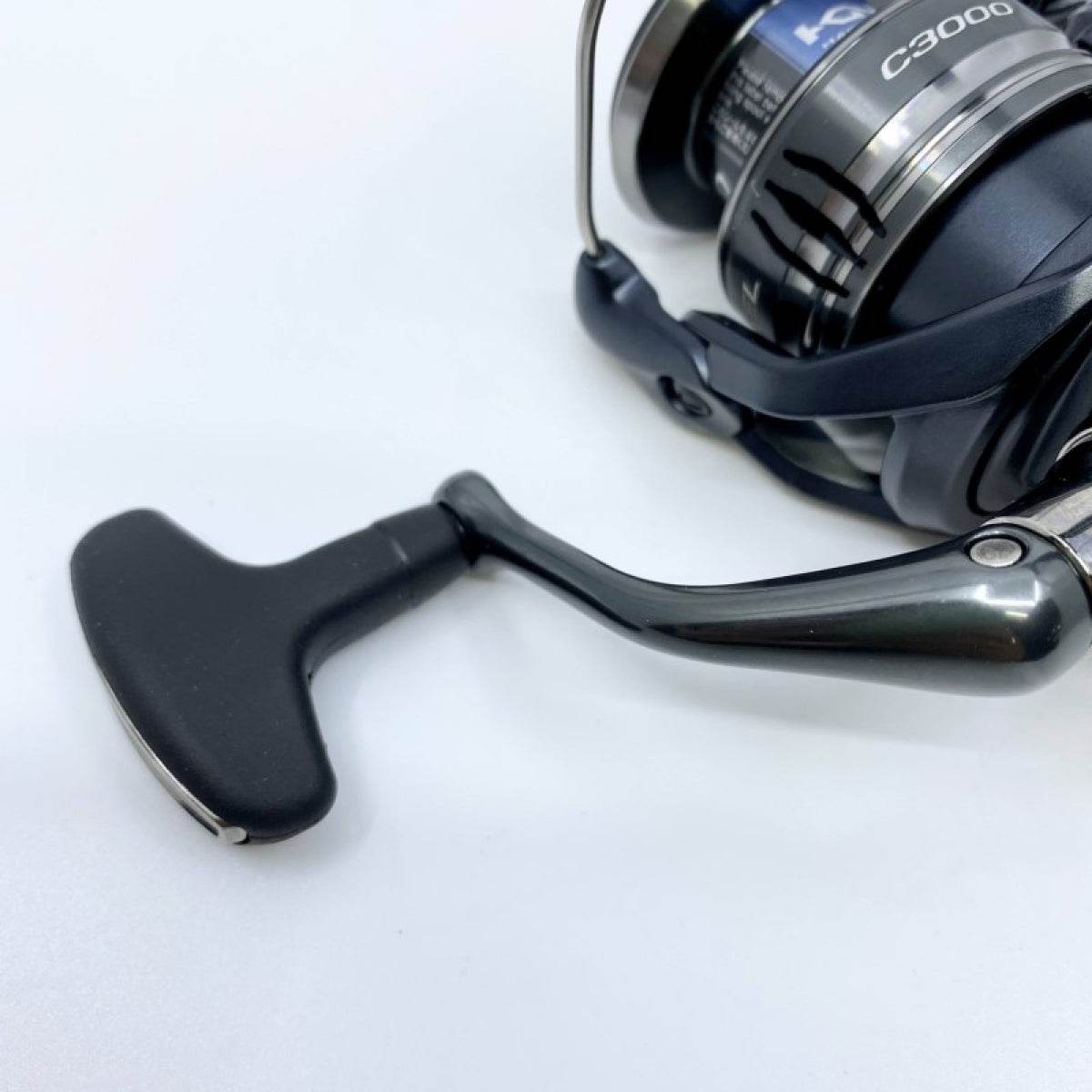SHIMANO 22 MIRAVEL C3000 - Britannic Trade