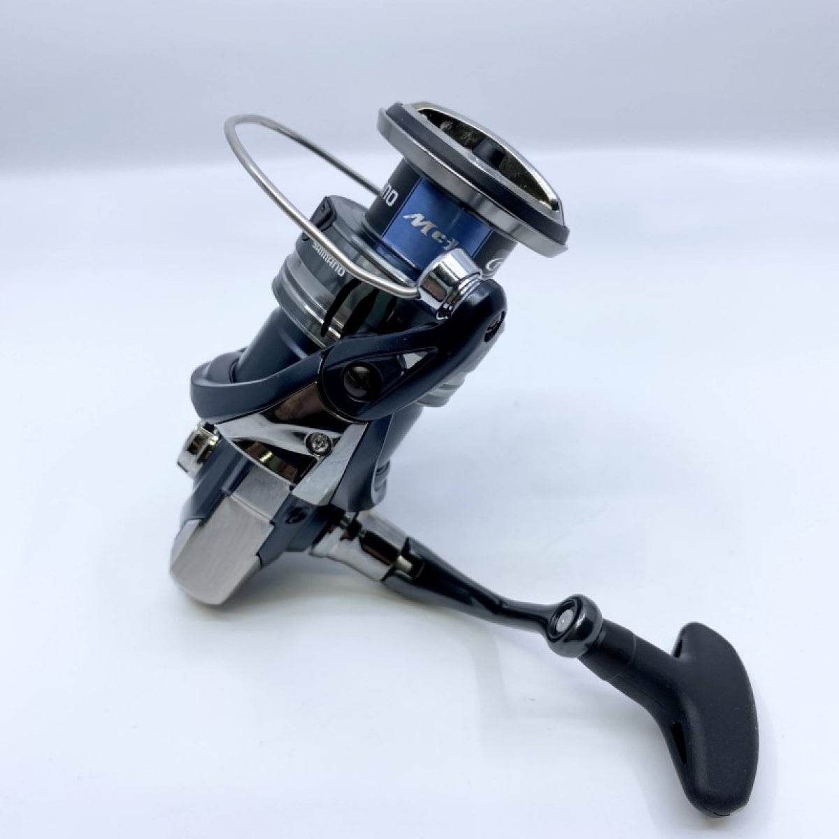 SHIMANO 22 MIRAVEL C3000 - Britannic Trade