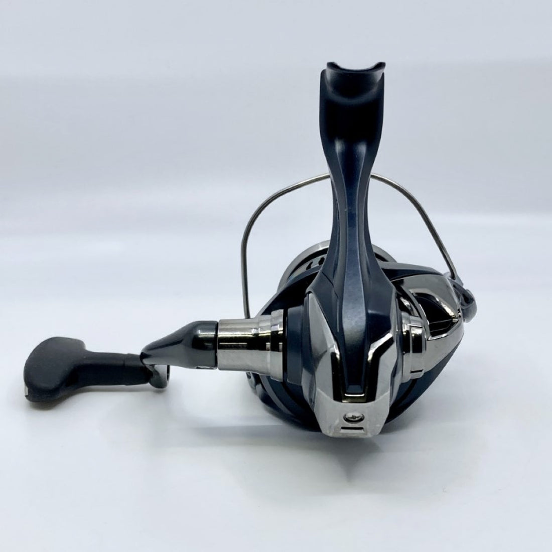 SHIMANO MIRAVEL 22 MIRAVEL C3000HG fishing reel — photo 3