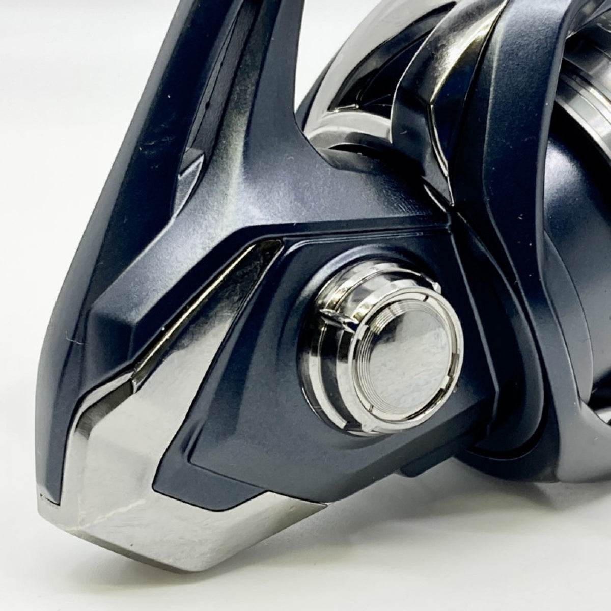 SHIMANO 22 MIRAVEL C3000HG - Britannic Trade