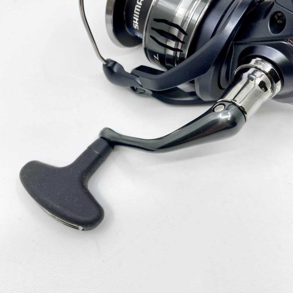 SHIMANO 22 MIRAVEL 4000 - Britannic Trade