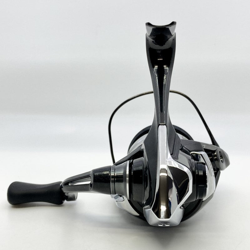 SHIMANO 23 VANQUISH 2500S fishing reel — photo 3