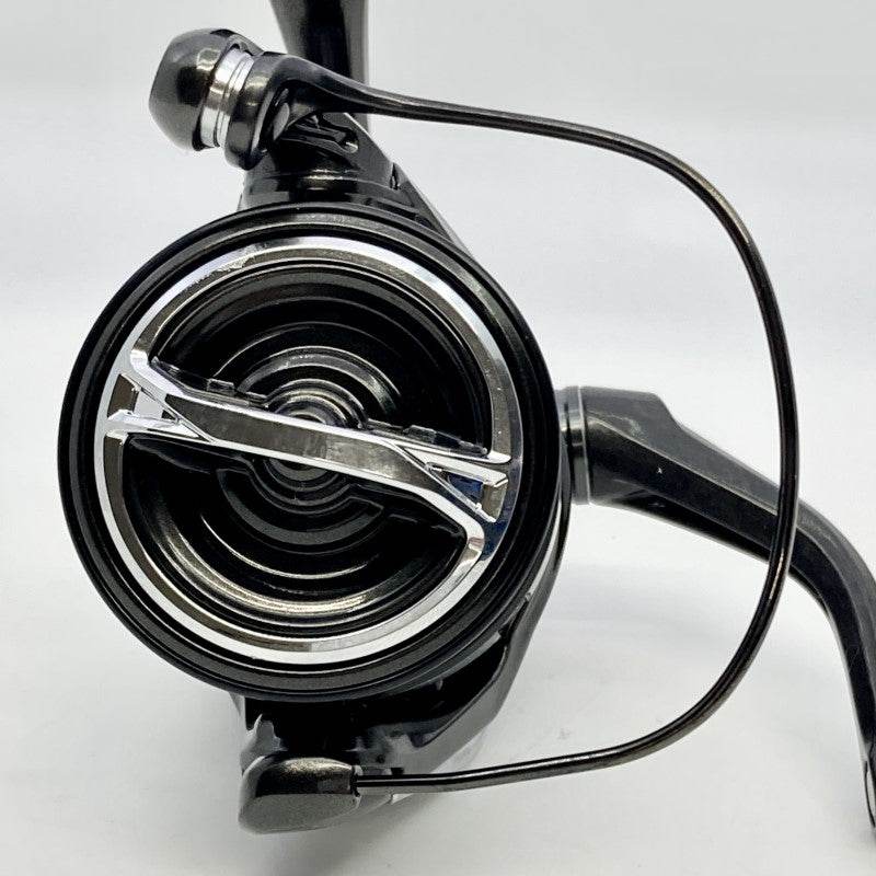 SHIMANO 23 VANQUISH 2500S - Britannic Trade