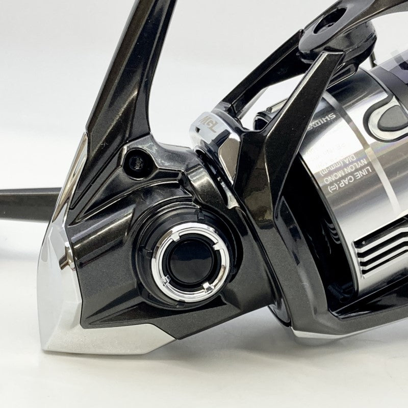 SHIMANO 23 VANQUISH C3000SDHHG fishing reel — photo 2