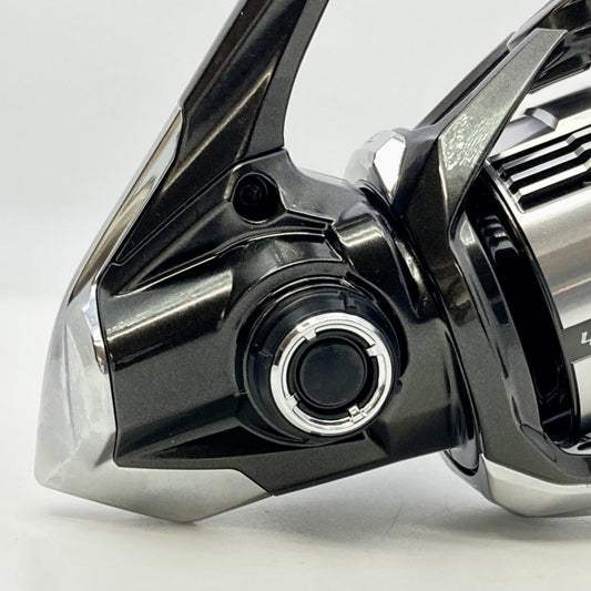 SHIMANO 23 VANQUISH 3000MHG fishing reel — photo 2