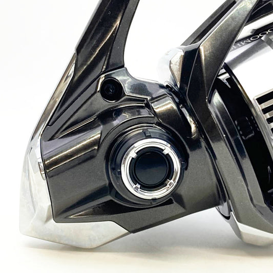 SHIMANO 23 VANQUISH 4000MHG fishing reel — photo 2