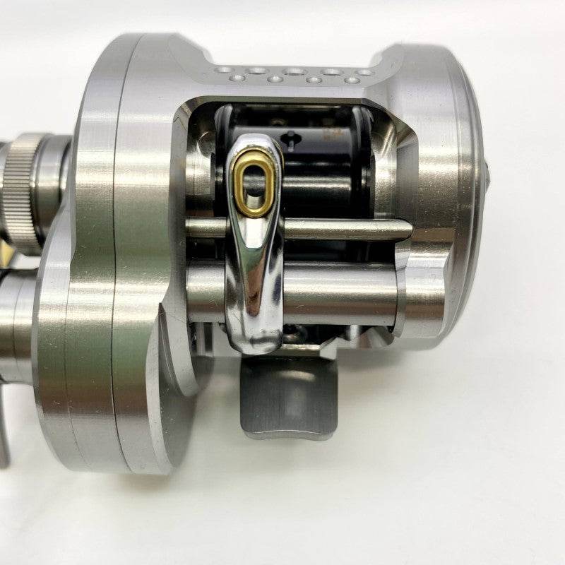 SHIMANO 23 CALCUTTA CONQUEST BFS HG - Britannic Trade