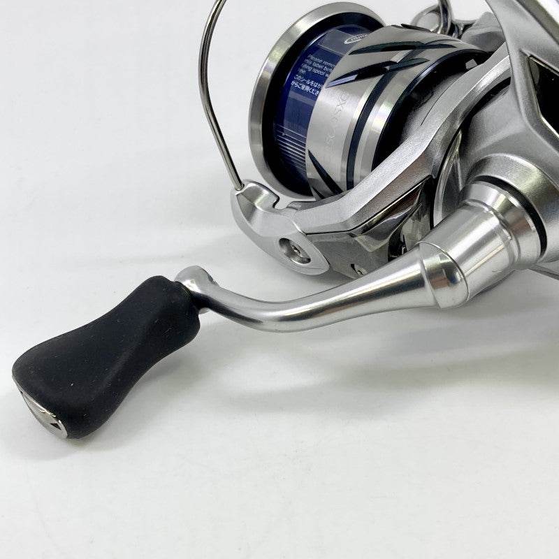 SHIMANO 23 STRADIC C2500SXG - Britannic Trade