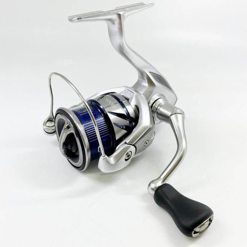 SHIMANO 23 STRADIC 2500S - Britannic Trade