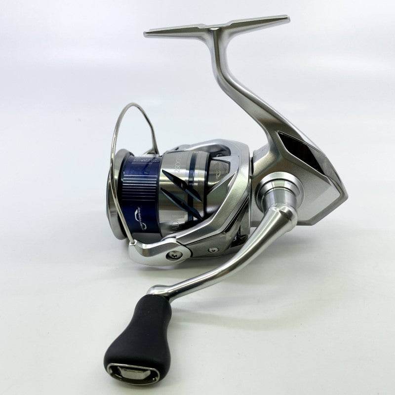 SHIMANO 23 STRADIC 2500SHG - Britannic Trade