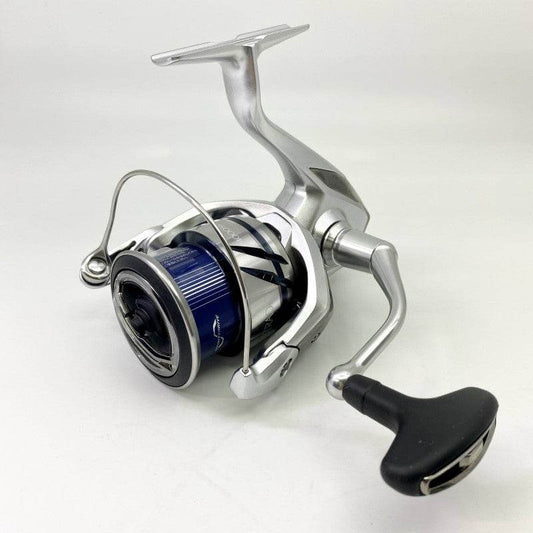 SHIMANO 23 STRADIC 4000MHG - Britannic Trade