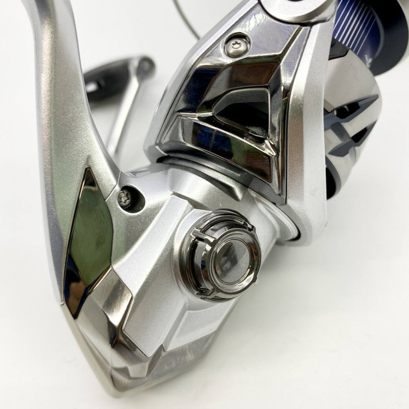 SHIMANO 23 STRADIC 4000XG fishing reel — photo 2