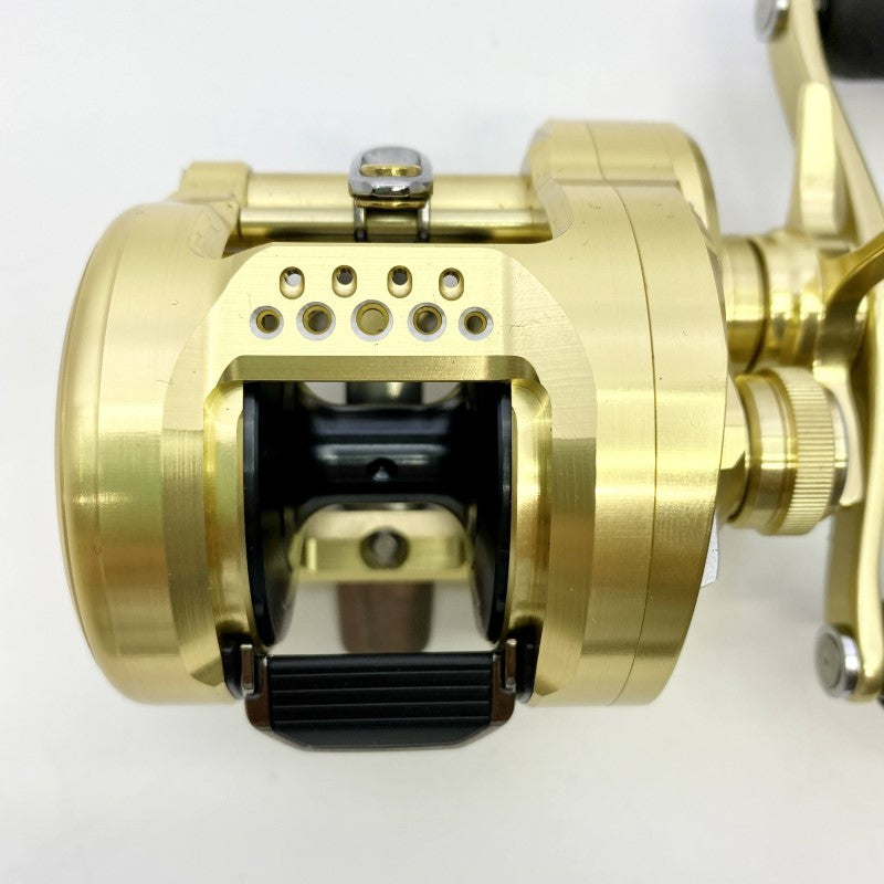 SHIMANO 23 CALCUTTA CONQUEST MD 300XG RIGHT