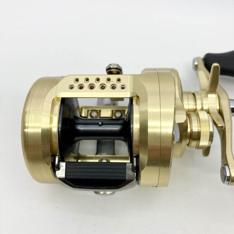 SHIMANO 23 CALCUTTA CONQUEST MD 400XG - Britannic Trade