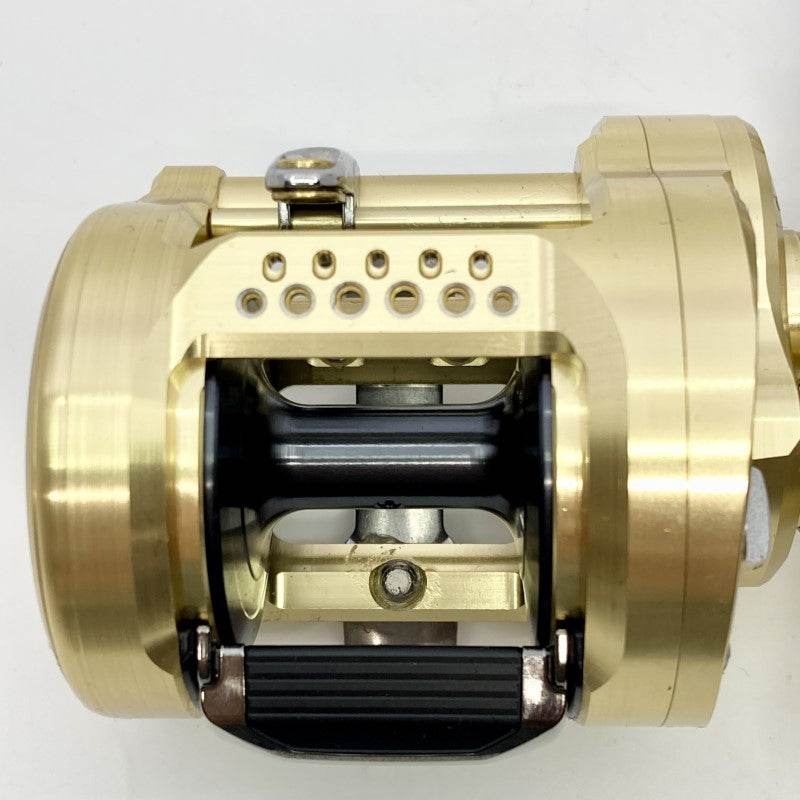 SHIMANO 23 CALCUTTA CONQUEST MD 400XG - Britannic Trade