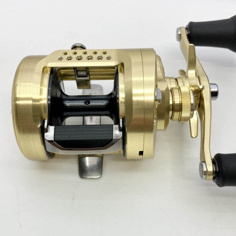 SHIMANO 23 CALCUTTA CONQUEST MD 400XGLH - Britannic Trade