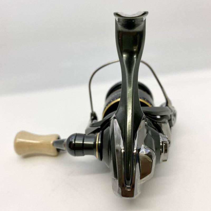 SHIMANO 23 CARDIFF XR C2000SHG - Britannic Trade