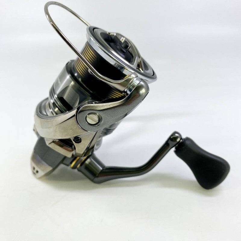 SHIMANO 24 TWINPOWER 2500S - Britannic Trade