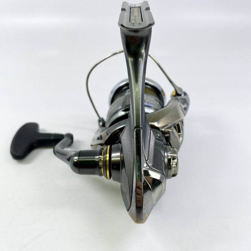 SHIMANO 24 TWINPOWER C3000MHG - Britannic Trade