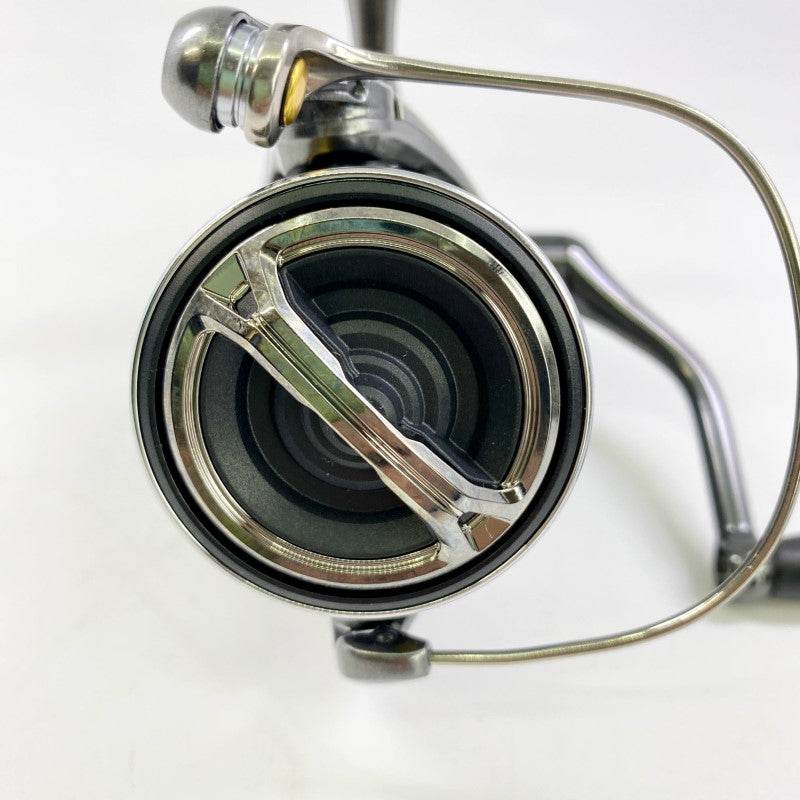 SHIMANO 24 TWINPOWER C3000MHG - Britannic Trade