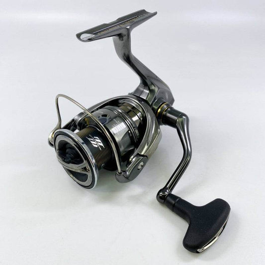 SHIMANO 24 TWINPOWER C3000XG - Britannic Trade