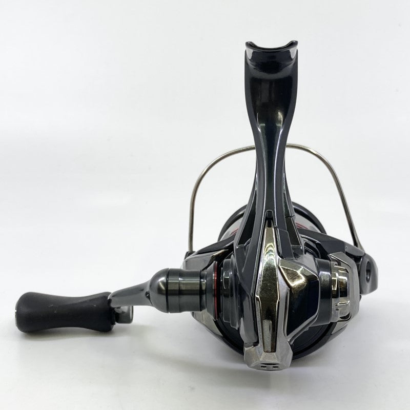 SHIMANO 24 VANFORD C2000SHG fishing reel — photo 3