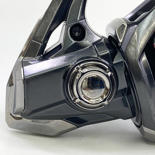 SHIMANO 24 VANFORD 3000MHG fishing reel — photo 2