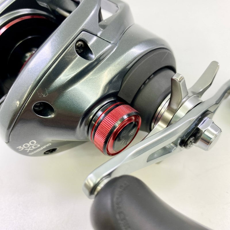 SHIMANO 24 SCORPION MD 300XG RIGHT fishing reel — photo 2