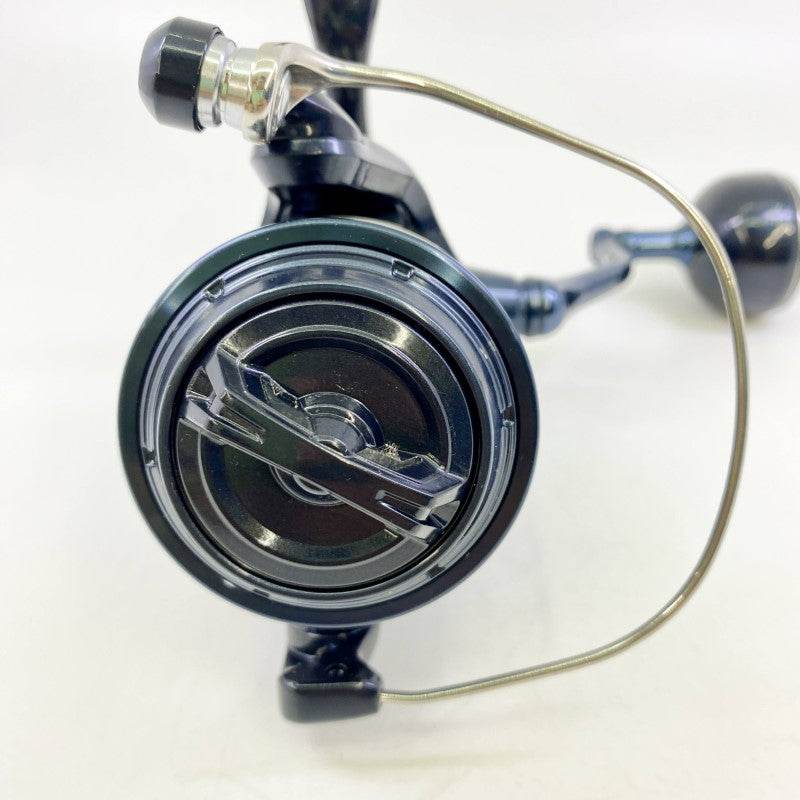 SHIMANO 24 STRADIC SW 6000PG - Britannic Trade