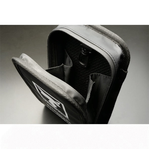 JACKALL GAME POUCH WHITE/BLACK fishing accessory — photo 2