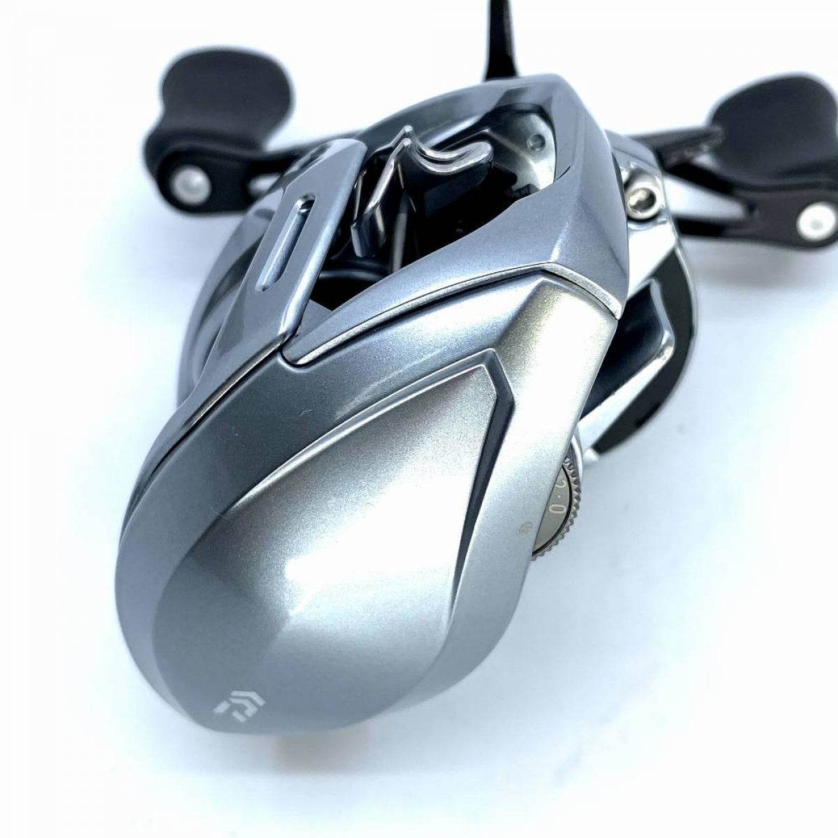DAIWA 20 ALPHAS SV TW 800HL - Britannic Trade