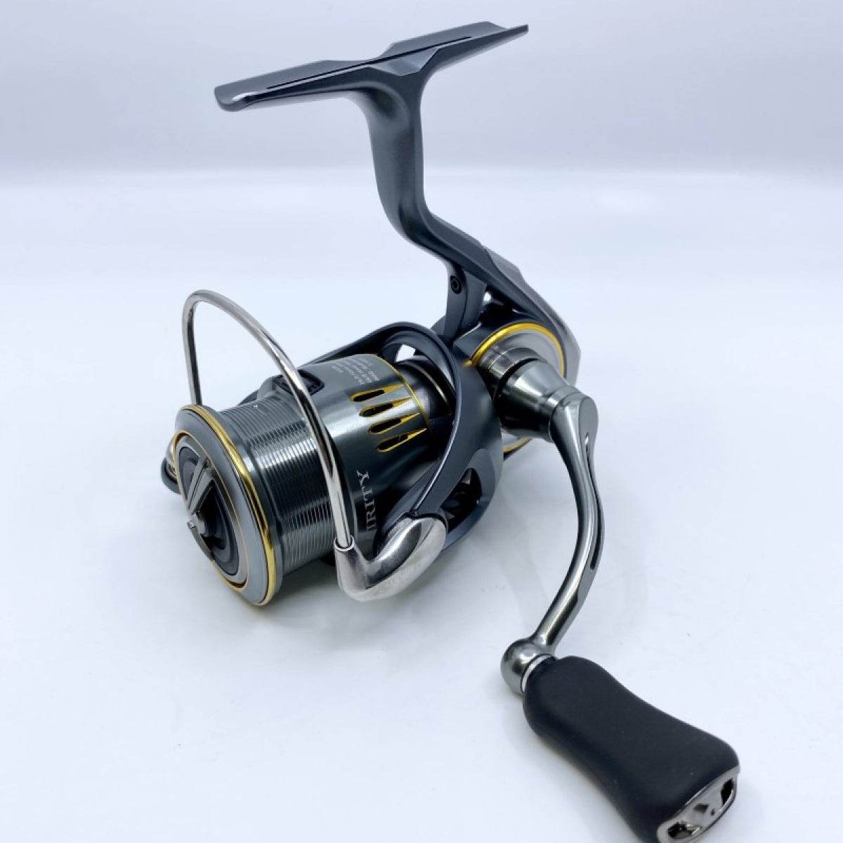 DAIWA 23 AIRITY LT2000S-H - Britannic Trade