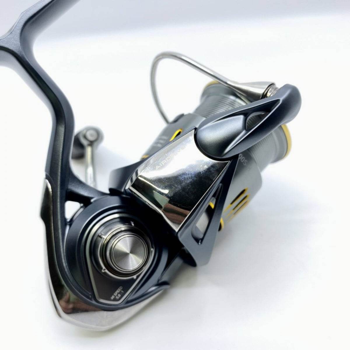 DAIWA 23 AIRITY LT2000S-H - Britannic Trade