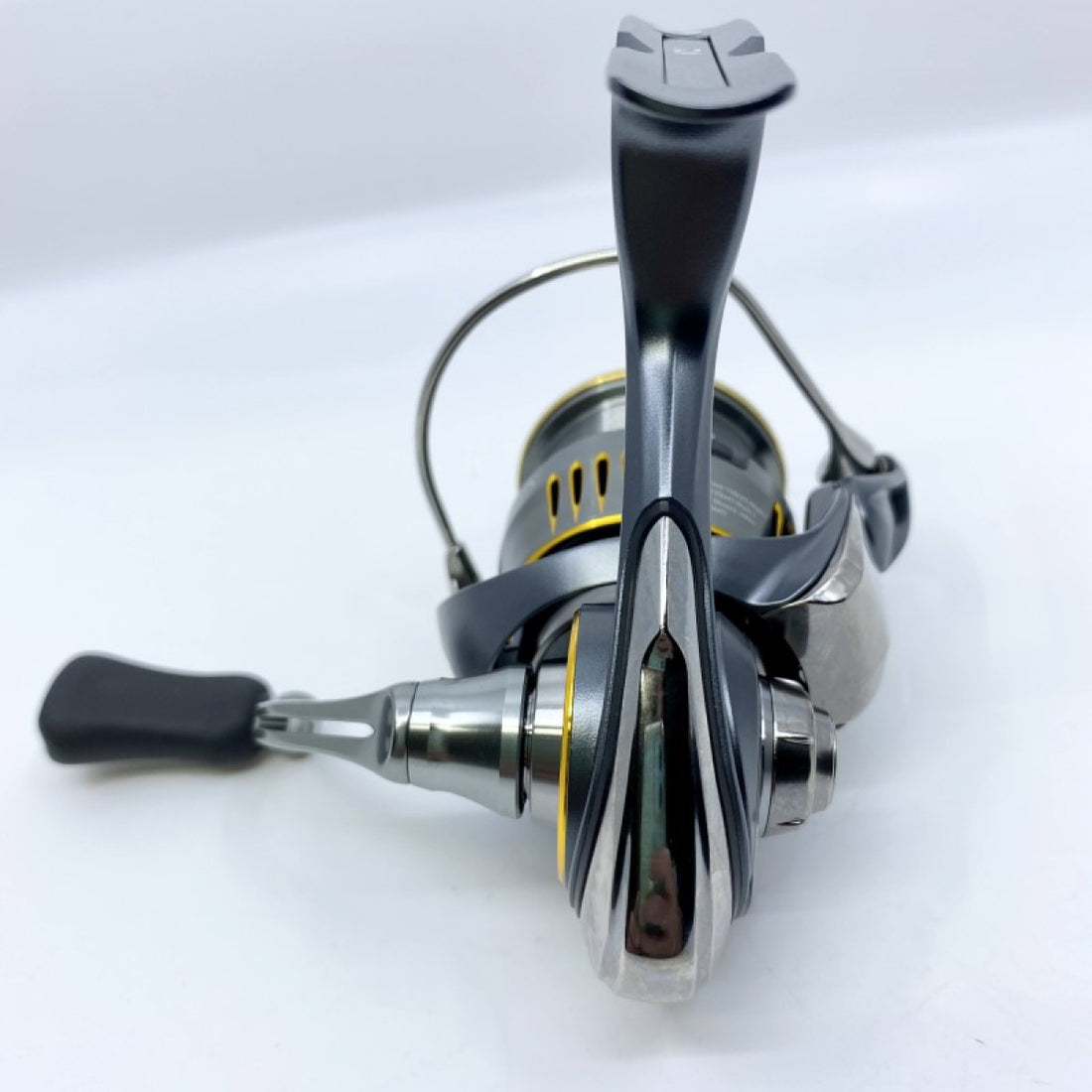 DAIWA 23 AIRITY LT2500S-XH fishing reel — photo 3