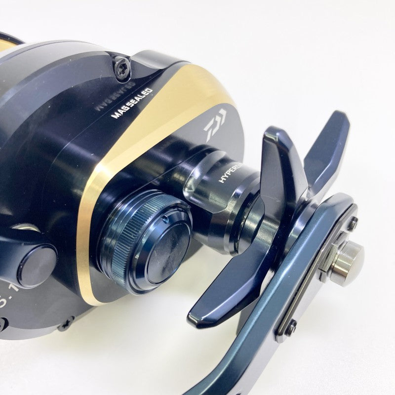 DAIWA 25 SALTIGA 35 RIGHT fishing reel — photo 3