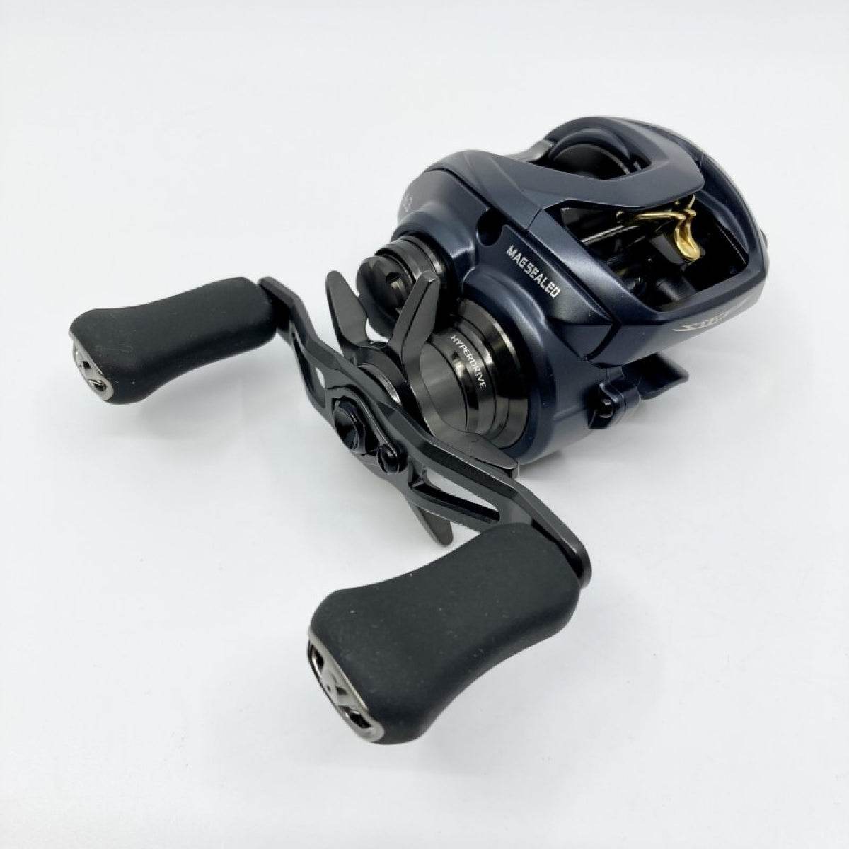DAIWA 23 STEEZ A II TW 1000 - Britannic Trade