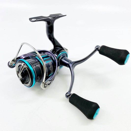 DAIWA 23 EMERALDAS RX FC LT 2500S-H-DH - Britannic Trade