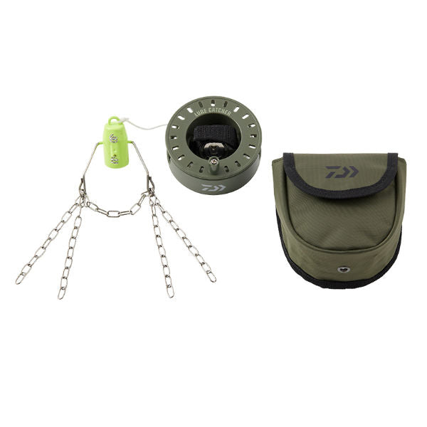 DAIWA LURE CATCHER with BAG fishing accessory