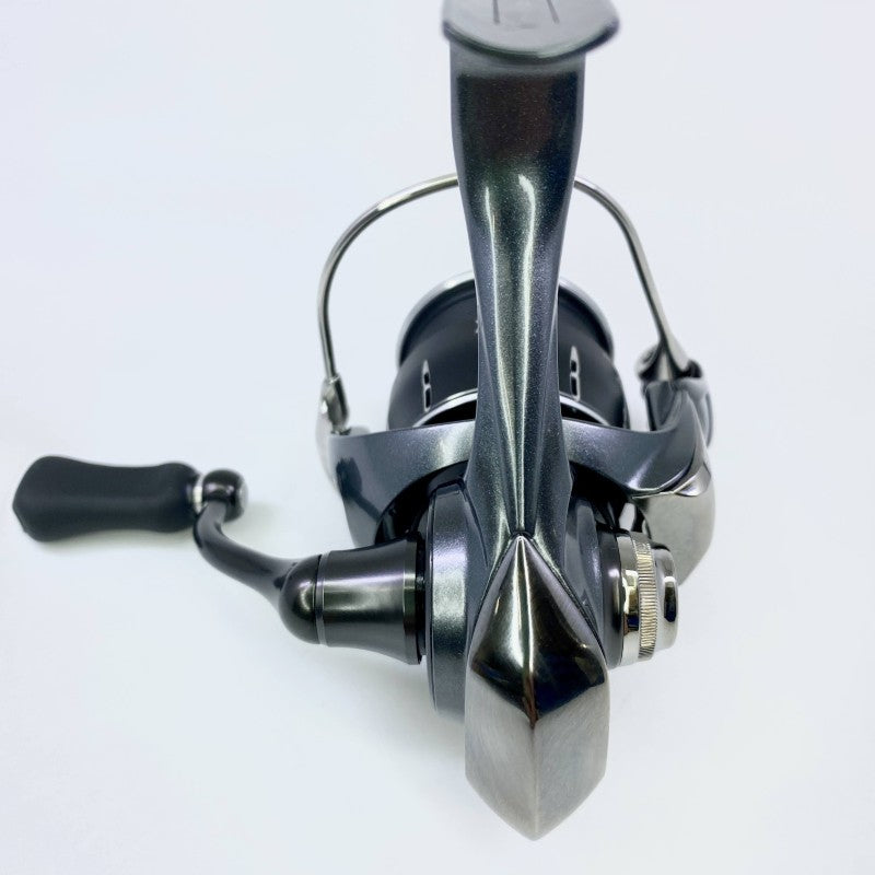 DAIWA 24 LUVIAS ST SF 2000SS-P fishing reel — photo 3