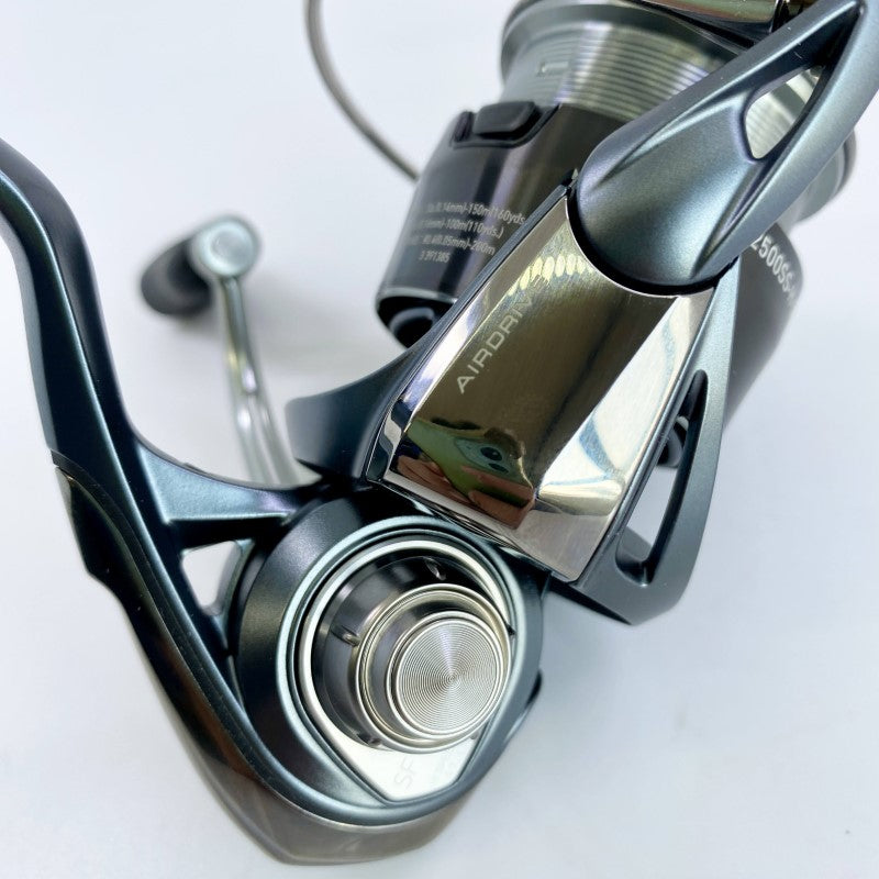 DAIWA 24 AIRITY ST SF 2500SS-H-QD fishing reel — photo 2