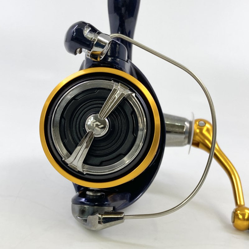DAIWA 24 REVROS LT2000S